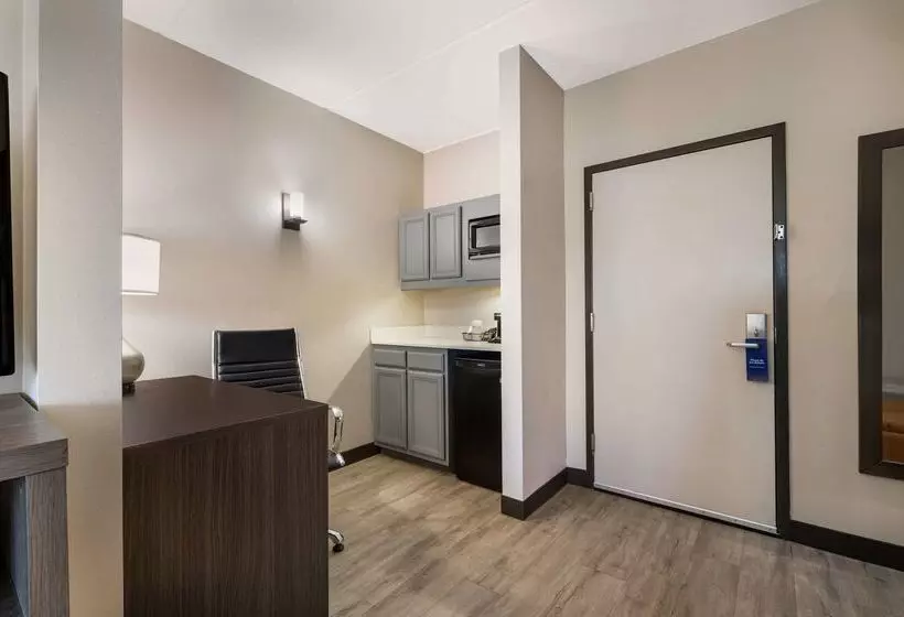 בית מלון כפרי Comfort Suites Northlake