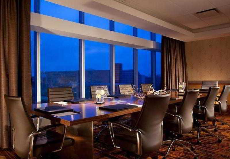 هتل Courtyard Indianapolis Downtown