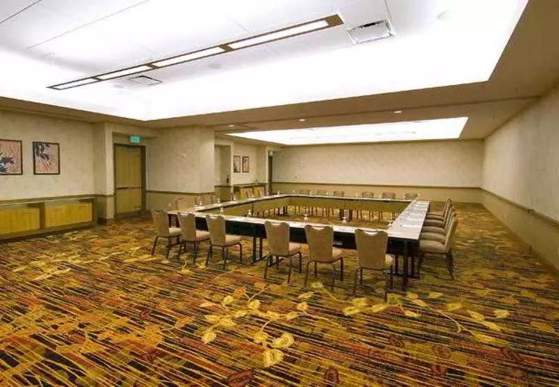 ホテル Courtyard Indianapolis Downtown