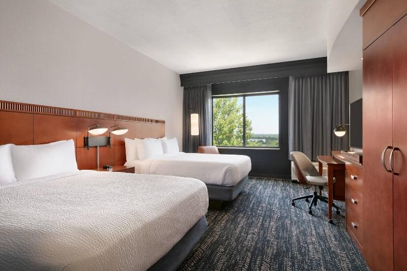 فندق Courtyard Lancaster