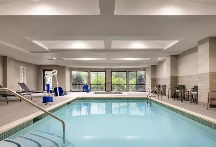 Otel Courtyard Lancaster