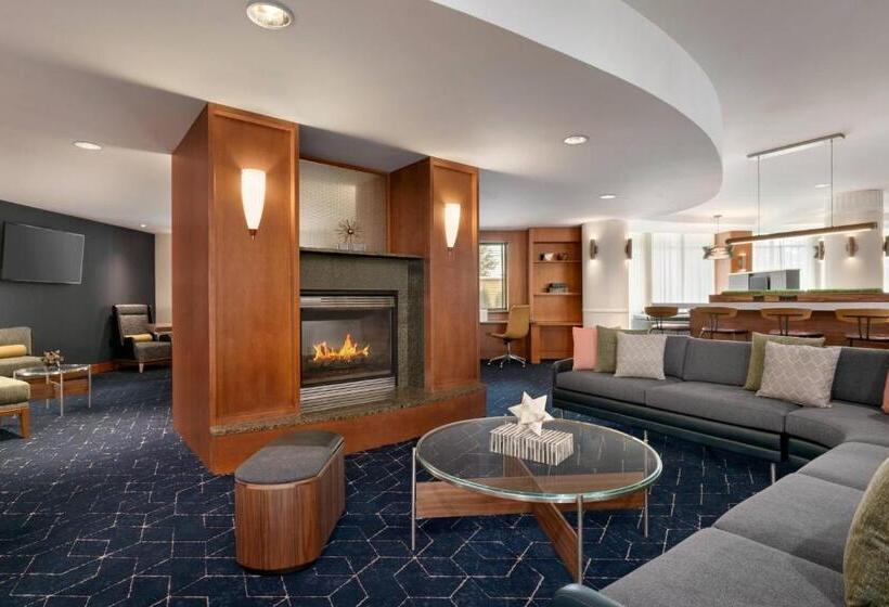 فندق Courtyard Lancaster