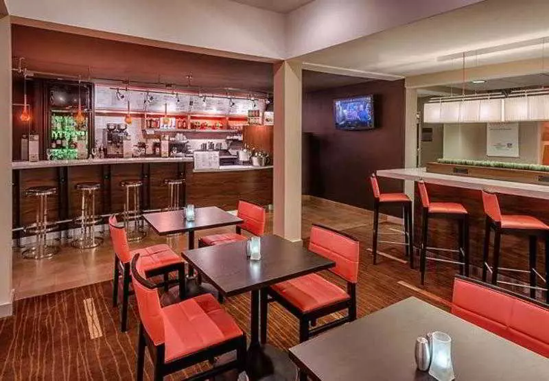 Отель Courtyard By Marriott Reno