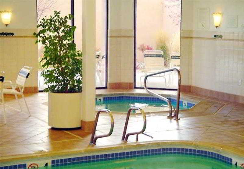 هتل Courtyard By Marriott Reno