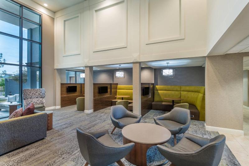 هتل Courtyard By Marriott Reno