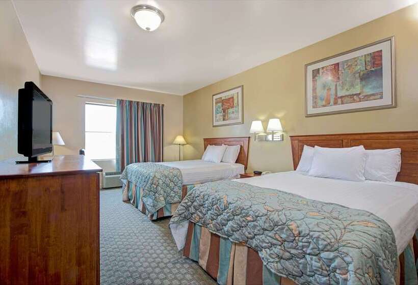 فندق Days Inn By Wyndham Downtown St. Louis