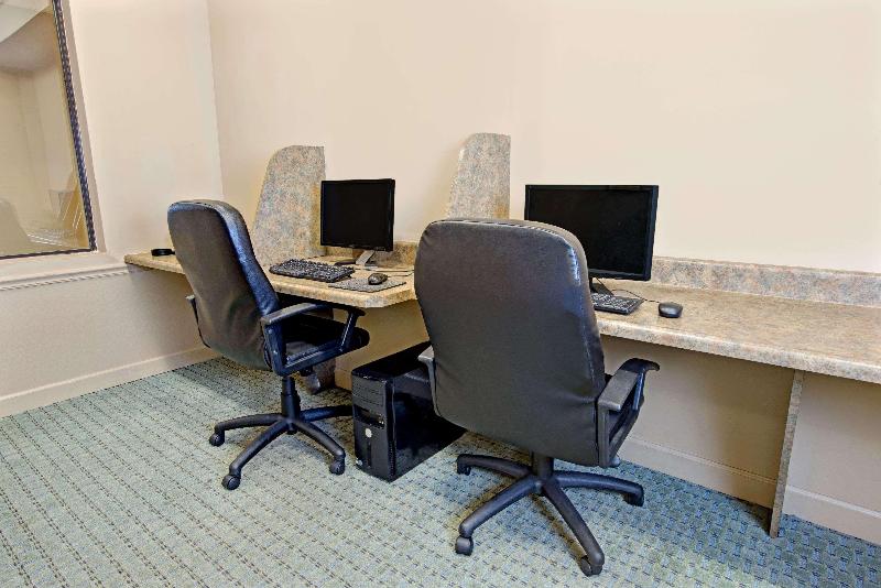 فندق Days Inn By Wyndham Downtown St. Louis