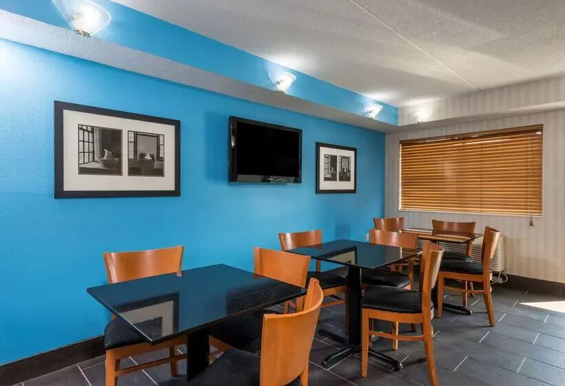 ホテル Days Inn By Wyndham Pittsburghharmarville