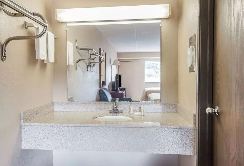ホテル Days Inn By Wyndham Pittsburghharmarville