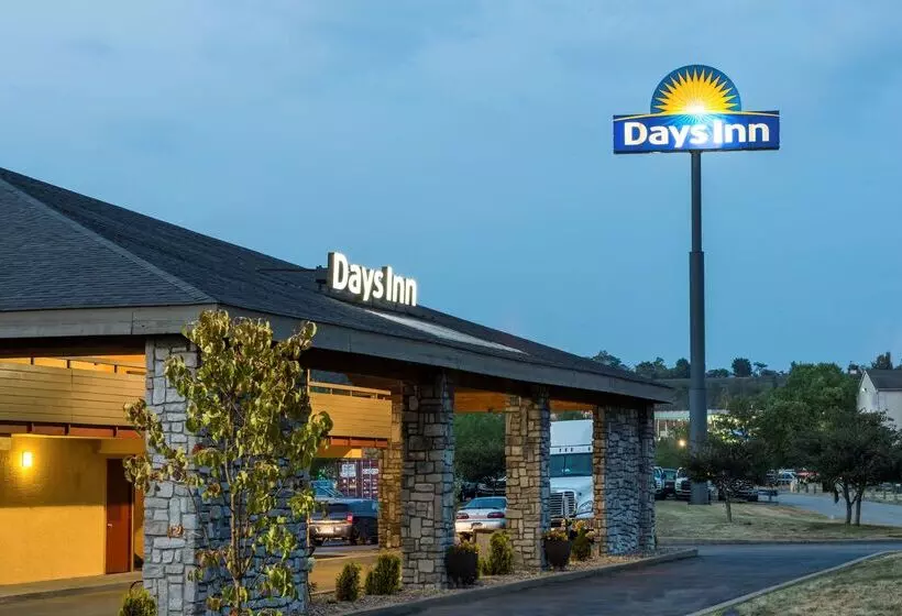 ホテル Days Inn By Wyndham Pittsburghharmarville
