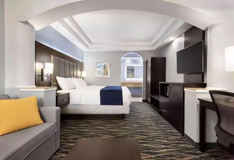 Hotel Days Inn & Suites By Wyndham Houston Hobby Airport