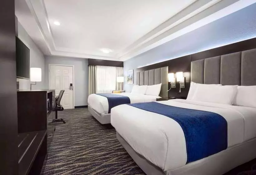 Hotel Days Inn & Suites By Wyndham Houston Hobby Airport