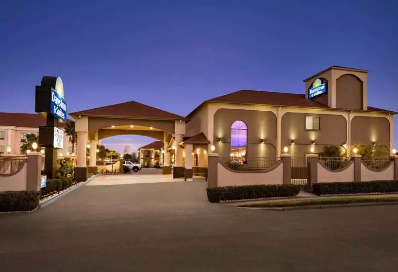 Hotel Days Inn & Suites By Wyndham Houston Hobby Airport