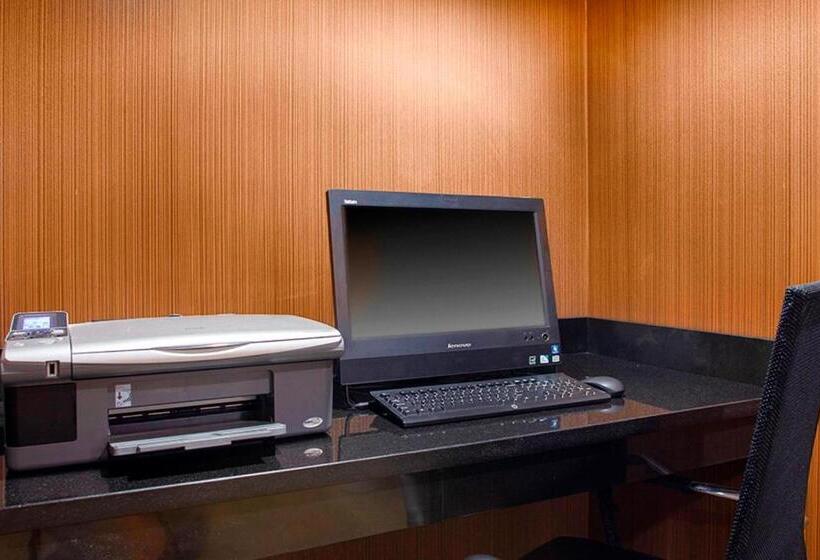 Macon Hotel & Suites