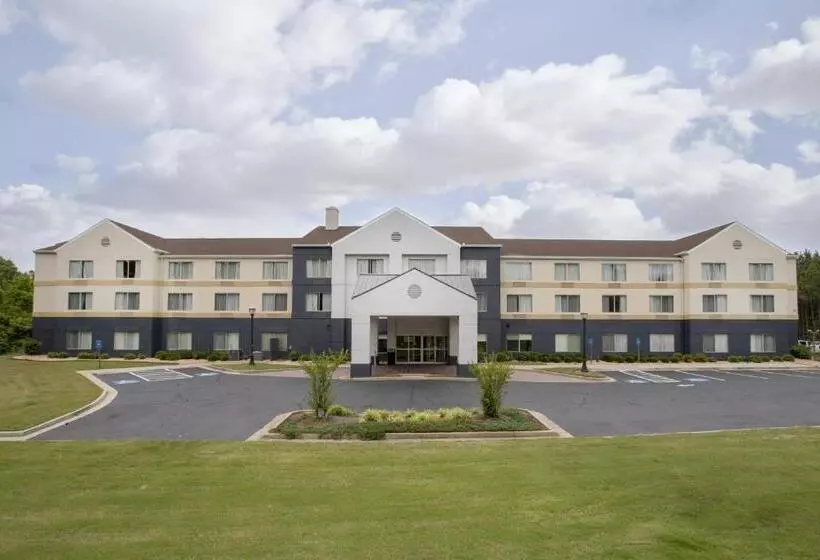 Macon Hotel & Suites