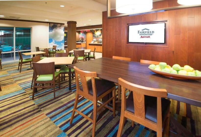 ホテル Fairfield Inn & Suites Idaho Falls