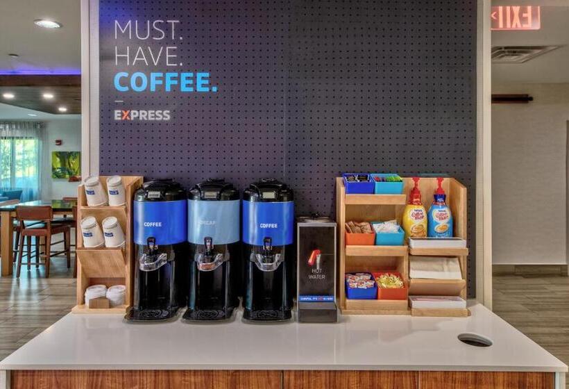 Holiday Inn Express Hotel & Suites Memphis Southwind, An Ihg