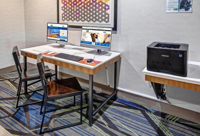 Holiday Inn Express Hotel & Suites Memphis Southwind, An Ihg