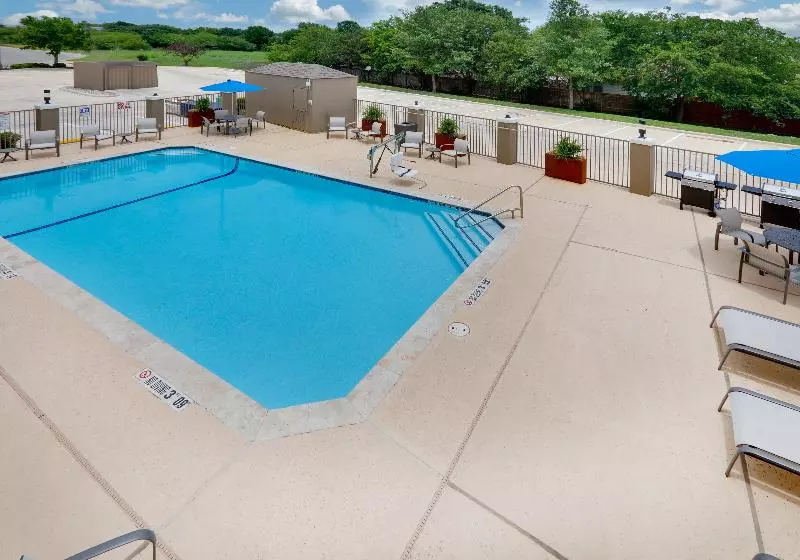 ホテル Holiday Inn Express & Suites San Antonio Nw Near Seaworld, An Ihg