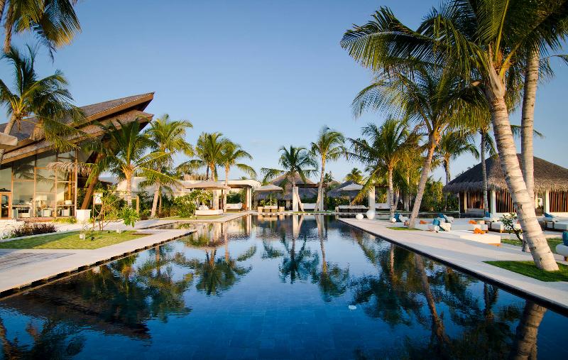 Отель Ozen Reserve Bolifushi  Luxury All Inclusive