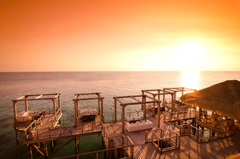 Отель Ozen Reserve Bolifushi  Luxury All Inclusive