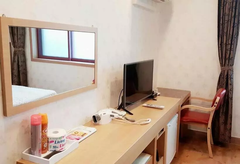 酒店 Parkwood Incheon Airport