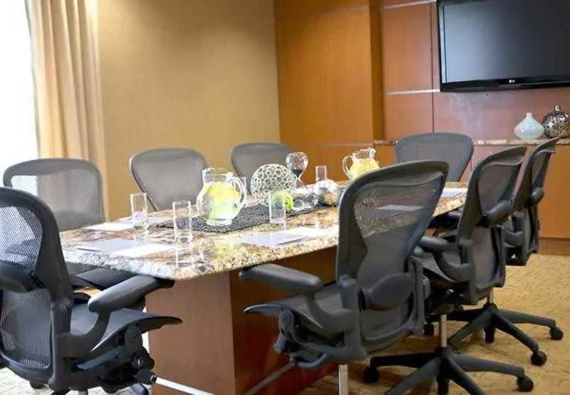 酒店 Renaissance Raleigh North Hills