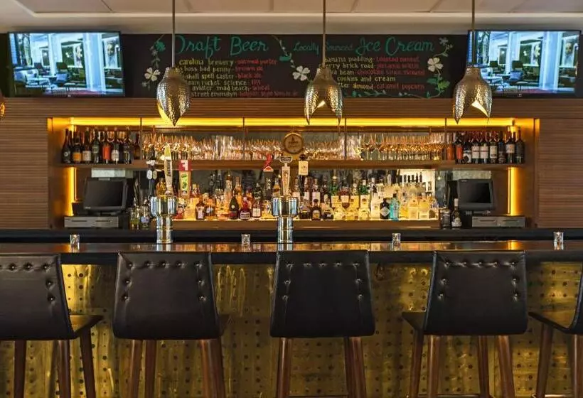 酒店 Renaissance Raleigh North Hills