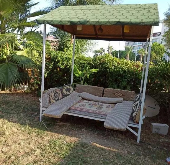 בית מלון כפרי Side Alya