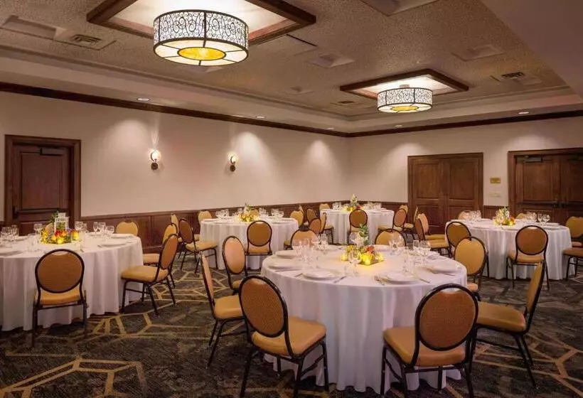 Отель Springhill Suites Napa Valley