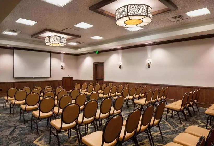 Отель Springhill Suites Napa Valley