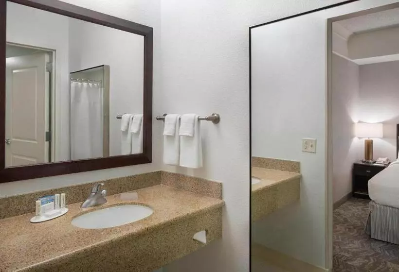 Отель Springhill Suites Napa Valley