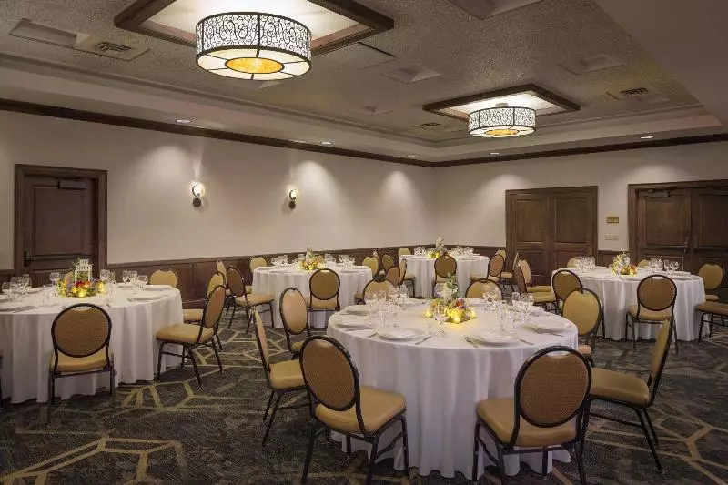 Отель Springhill Suites Napa Valley