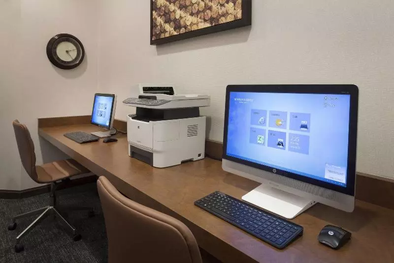 Отель Springhill Suites Napa Valley