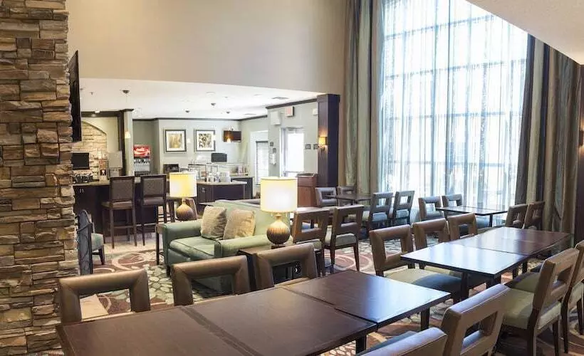 هتل Staybridge Suites Fargo By Ihg