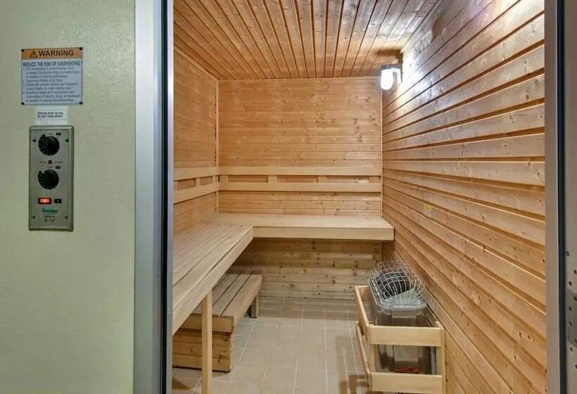 هتل Staybridge Suites Fargo By Ihg