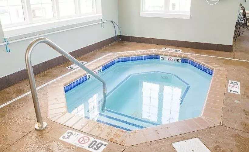 هتل Staybridge Suites Fargo By Ihg