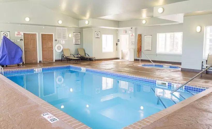 هتل Staybridge Suites Fargo By Ihg