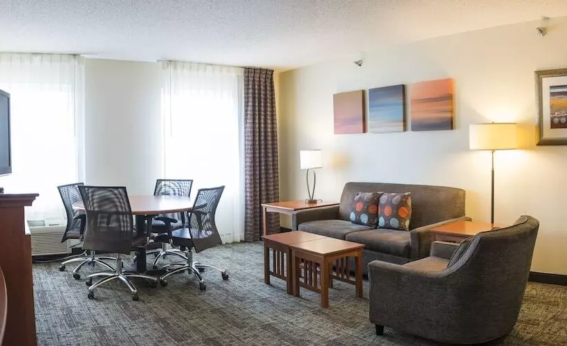 هتل Staybridge Suites Fargo By Ihg