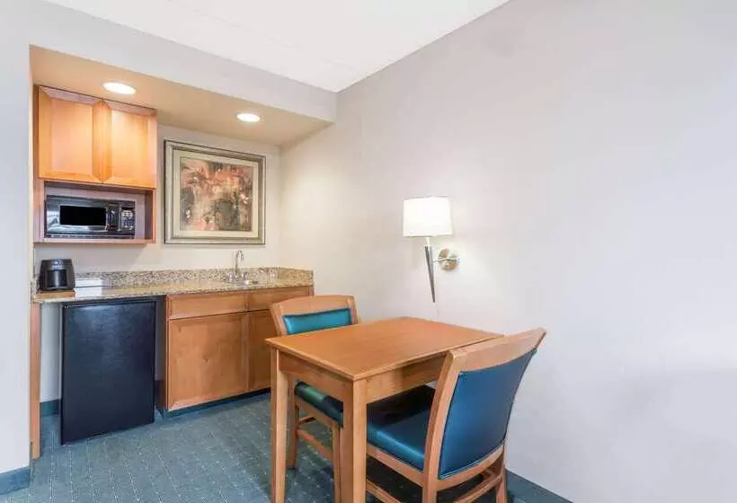 Hotel Wingate By Wyndham Richmond Short Pump