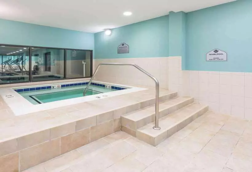 Hotel Wingate By Wyndham Richmond Short Pump