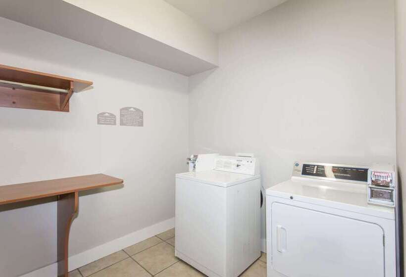 Microtel Inn & Suites By Wyndham Port Charlotte Punta Gorda