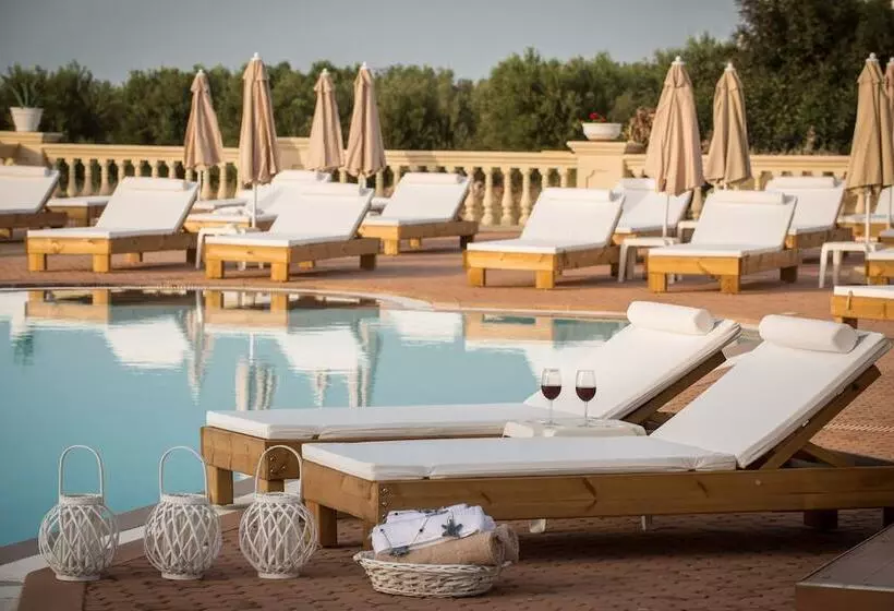 Notos Heights Hotel & Suites