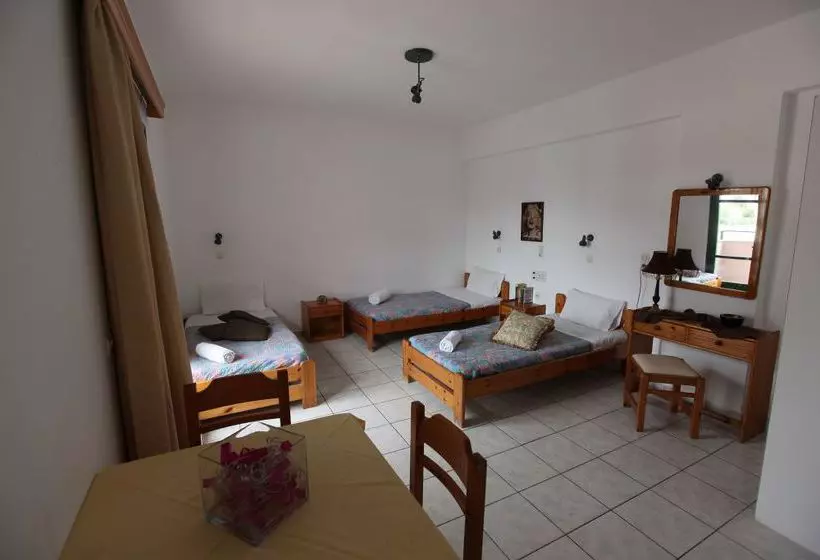 Soula Mari Apartments 