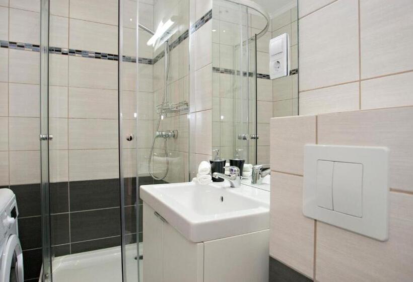 Aurora Apartment Danube View