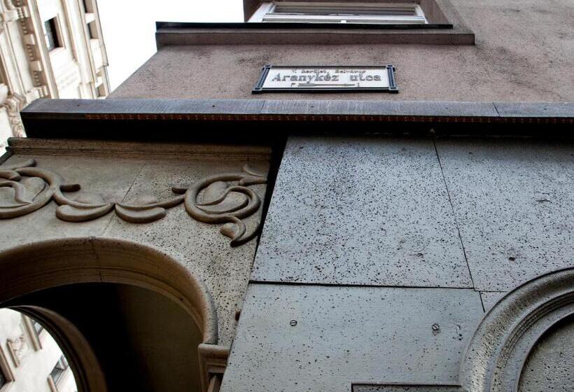 Aurora Apartment Danube View