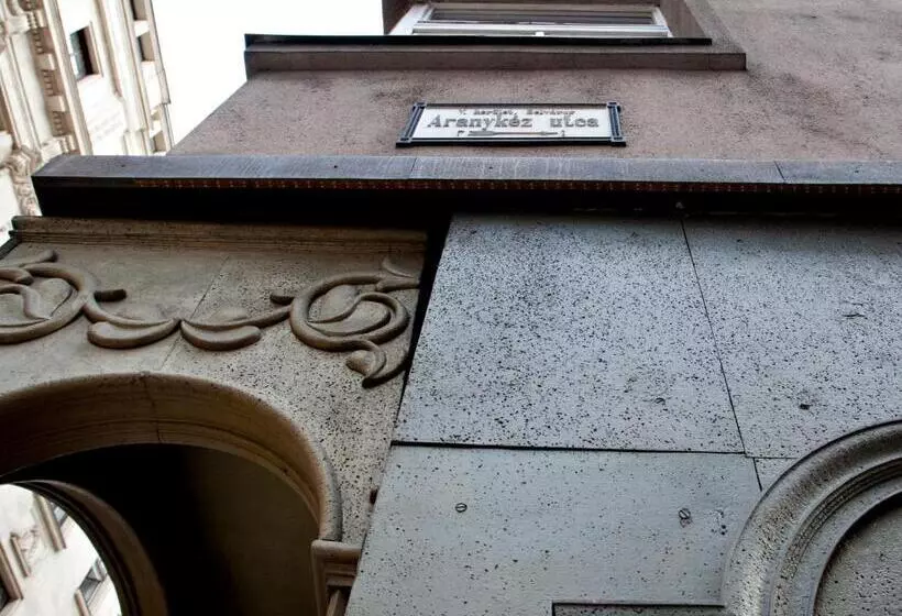 Aurora Apartment Danube View