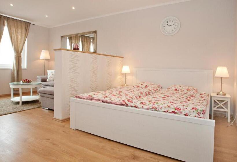 Aurora Apartment Danube View