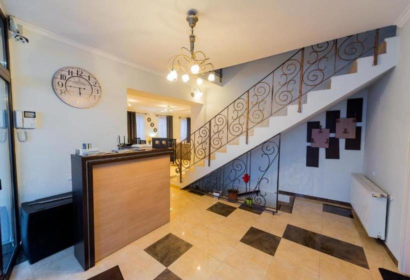 تختخواب و صبحانه Villa Cristiani