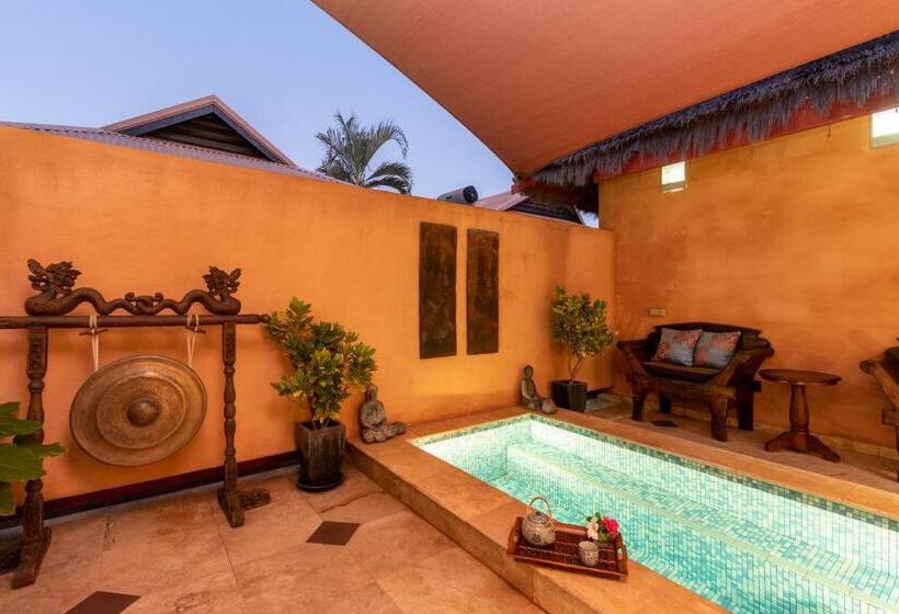 호텔 Bali Hai Resort & Spa